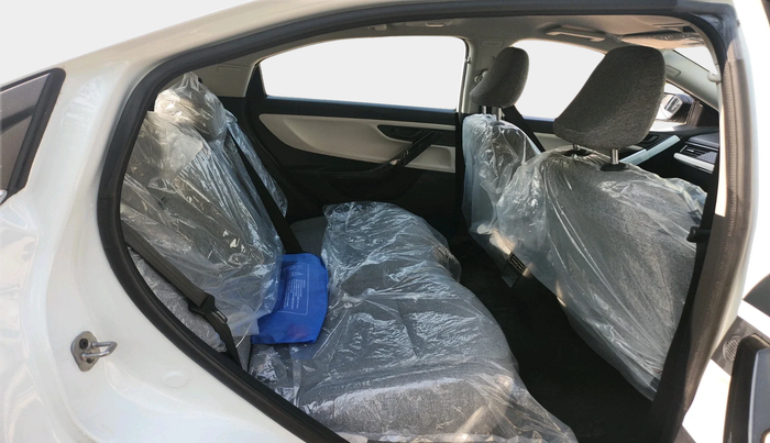 2025 Tata Curvv Pure Plus 1.2 Petrol 6MT, Petrol, Manual, 224 km, interior