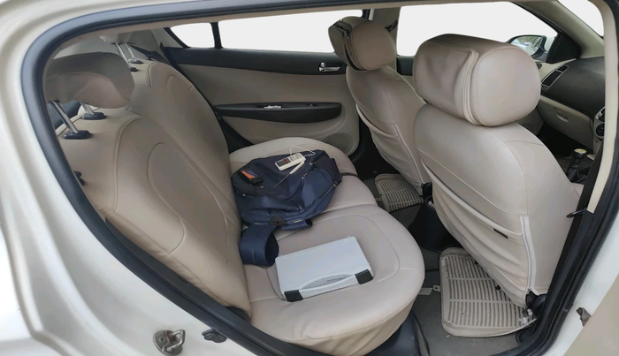 2013 Hyundai i20 SPORTZ 1.2, Petrol, Manual, 74,457 km, interior