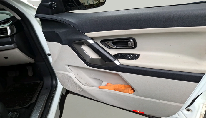 2022 Tata Safari XZA PLUS, Diesel, Automatic, 41,771 km, interior