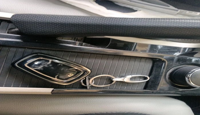 2020 Tata NEXON XZA PLUS SUNROOF PETROL, Petrol, Automatic, 36,306 km, interior