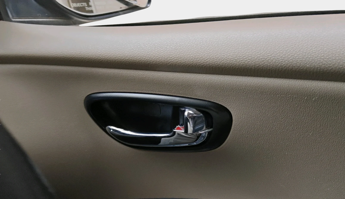 2015 Hyundai i10 SPORTZ 1.1, Petrol, Manual, 27,527 km, interior