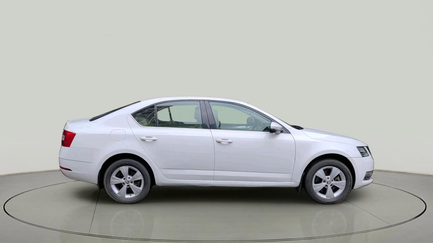 2018 Skoda Octavia STYLE 1.8 TSI AT, Petrol, Automatic, 34,196 km, exterior