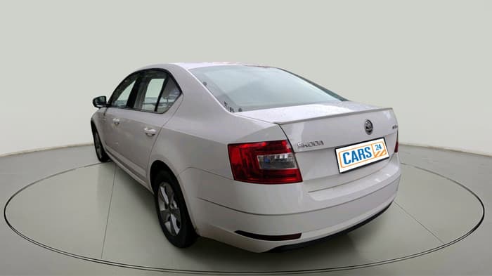 2018 Skoda Octavia STYLE 1.8 TSI AT, Petrol, Automatic, 34,196 km, exterior