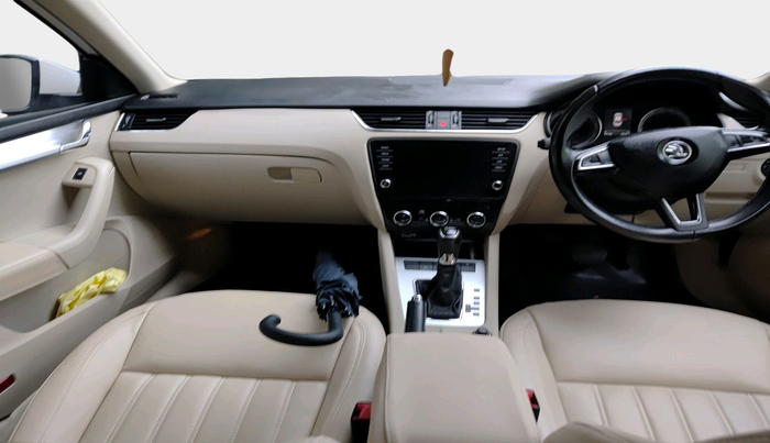 2018 Skoda Octavia STYLE 1.8 TSI AT, Petrol, Automatic, 34,196 km, interior