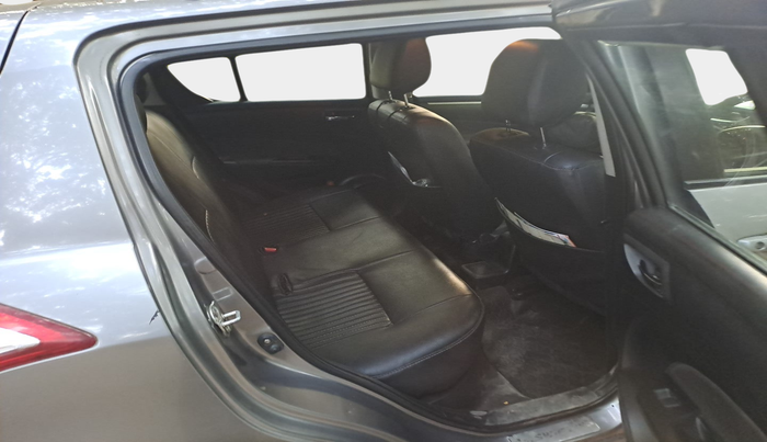 2014 Maruti Swift VXI, Petrol, Manual, 1,33,015 km, interior