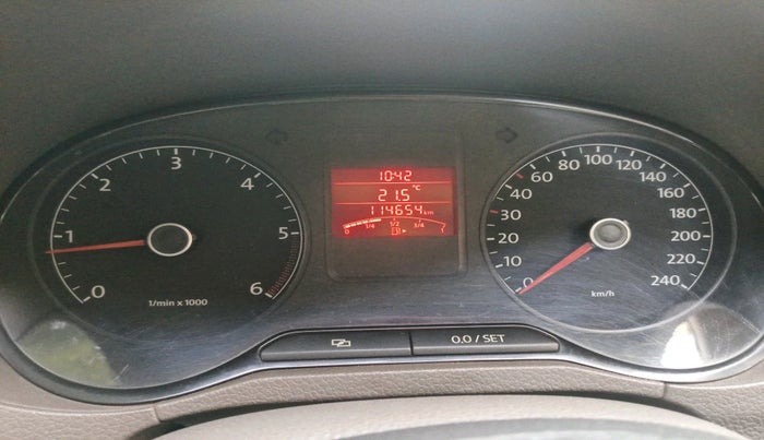 2013 Volkswagen Vento HIGHLINE DIESEL 1.6, Diesel, Manual, 1,14,654 km, interior