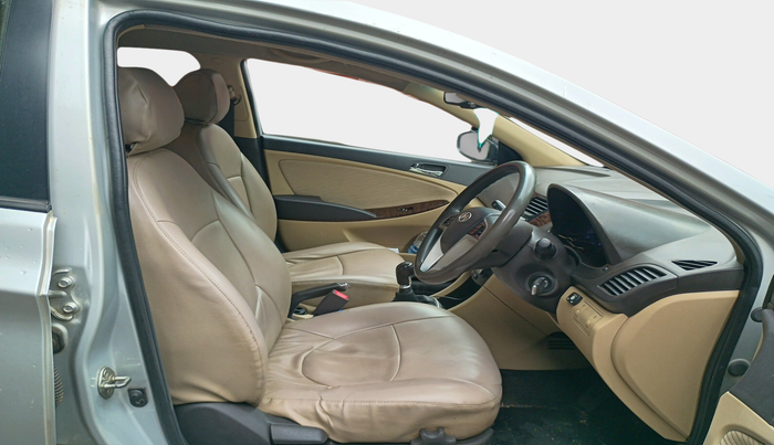 2013 Hyundai Verna FLUIDIC 1.6 VTVT SX, Petrol, Manual, 73,832 km, interior