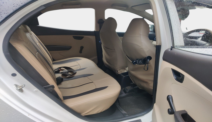 2015 Hyundai Eon MAGNA +, Petrol, Manual, 52,975 km, interior