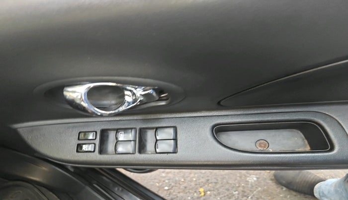 2017 Nissan Micra XL CVT, Petrol, Automatic, 62,629 km, interior