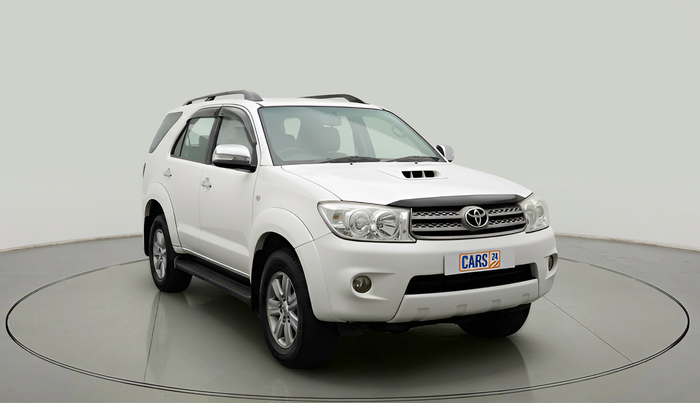 2011 Toyota Fortuner 3.0 4X4 MT, Diesel, Manual, 1,17,623 km, exterior