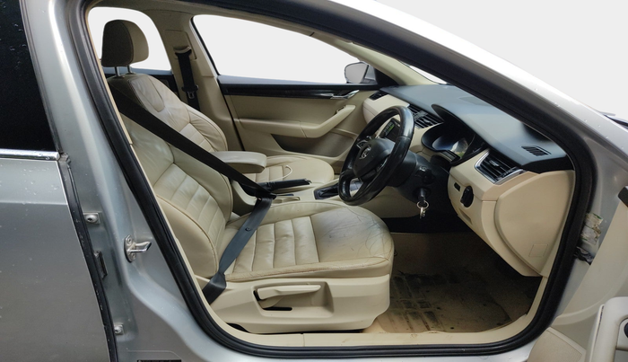 2014 Skoda Octavia AMBITION 2.0 TDI AT, Diesel, Automatic, 84,235 km, interior