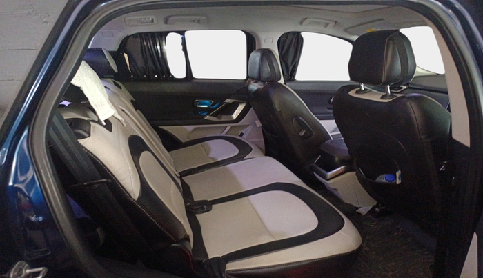 2021 Tata Safari XT PLUS, Diesel, Manual, 29,580 km, interior