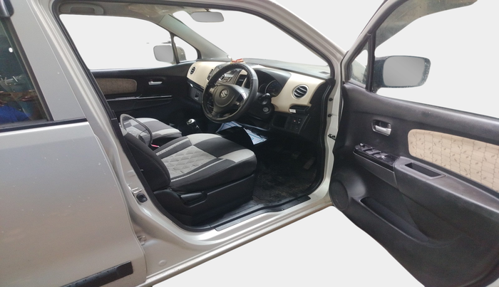 2017 Maruti Wagon R 1.0 VXI, Petrol, Manual, 13,415 km, interior