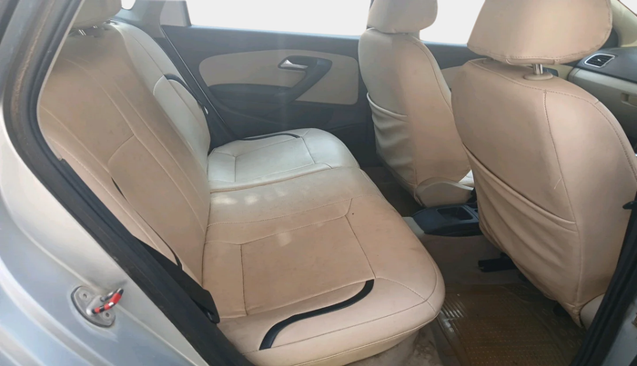 2011 Volkswagen Polo HIGHLINE 1.6L, Petrol, Manual, 79,934 km, interior