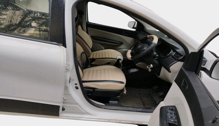 2021 Renault TRIBER RXT, Petrol, Manual, 23,774 km, interior