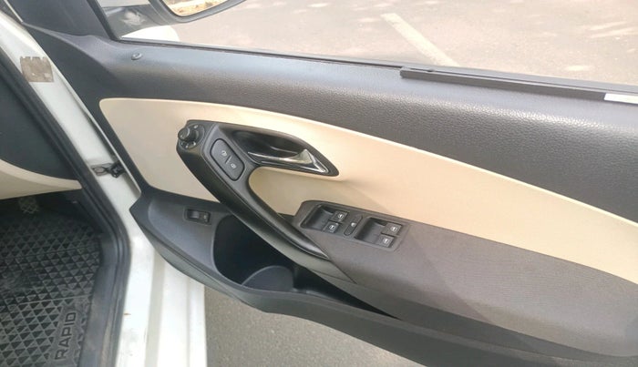 2018 Skoda Rapid AMBITION 1.5 TDI, Diesel, Manual, 1,00,834 km, interior