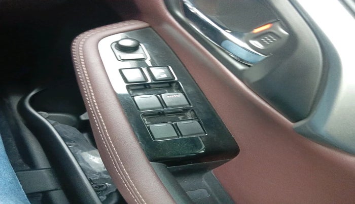 2023 Maruti Grand Vitara ALPHA SMART HYBRID AT, Petrol, Automatic, 1,398 km, interior