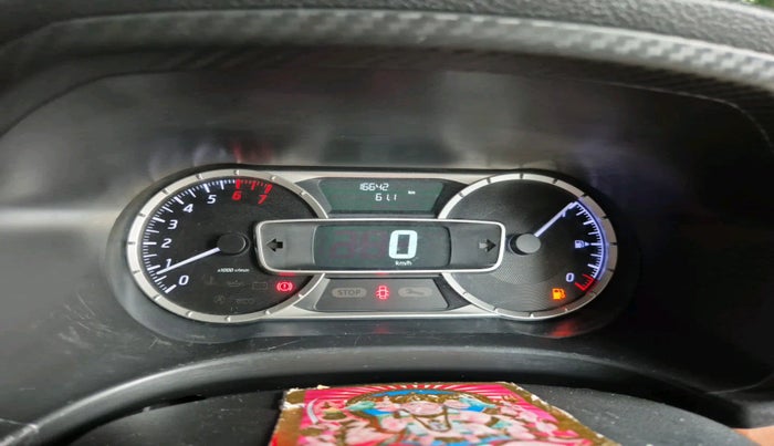 2019 Nissan Kicks XL 1.5, Petrol, Manual, 16,642 km, interior