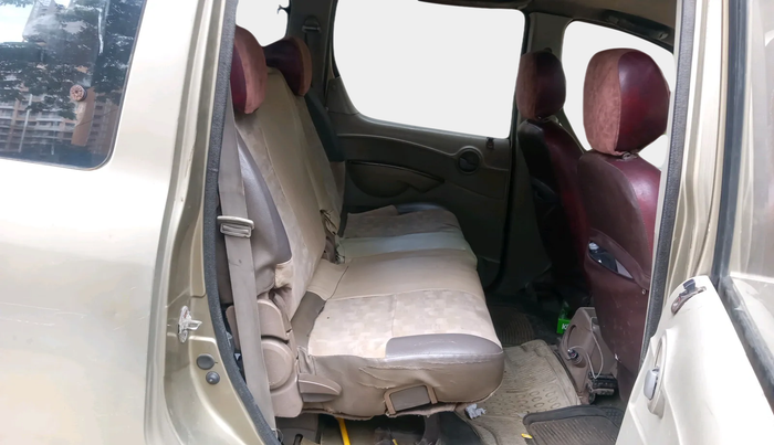 2010 Mahindra Xylo E4 BS-III, Diesel, Manual, 1,62,384 km, interior