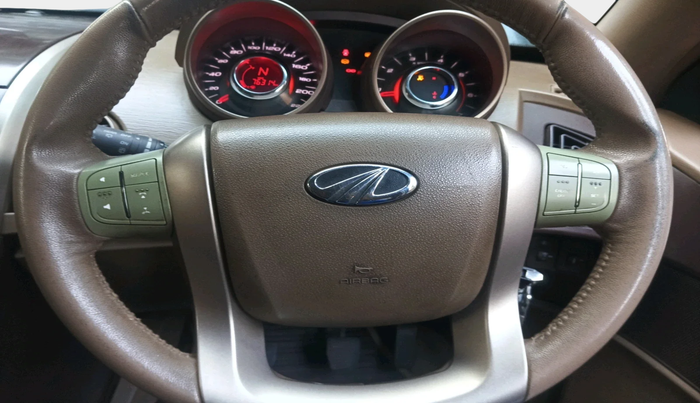 2012 Mahindra XUV500 W8, Diesel, Manual, 76,314 km, interior