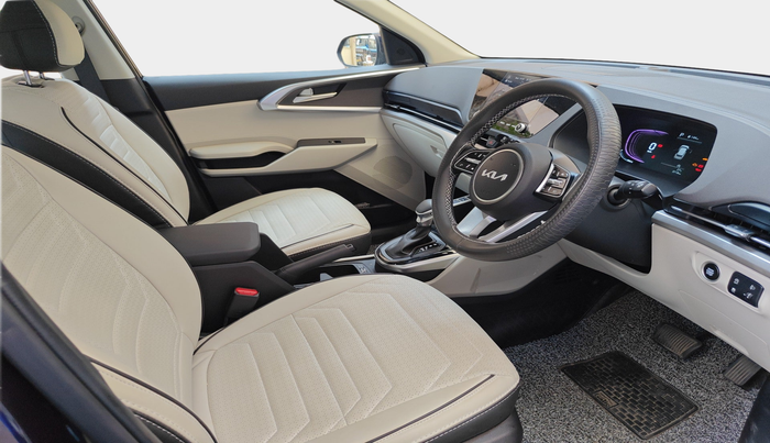 2024 KIA CARENS Prestige Plus (O) 1.5 Turbo DCT 7 STR, Petrol, Automatic, 3,720 km, interior