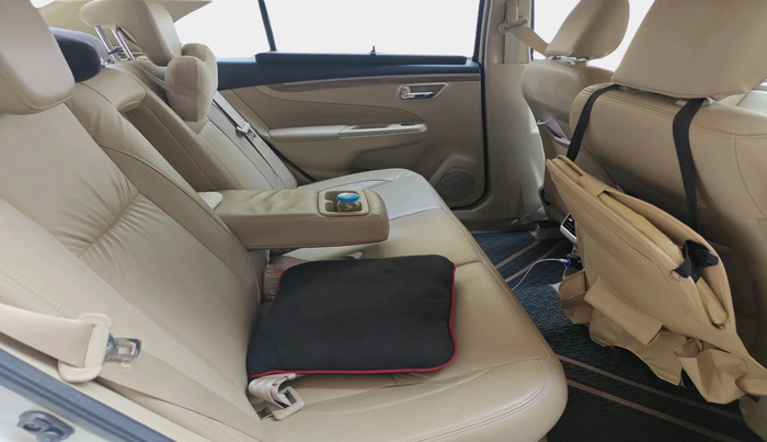 2022 Maruti Ciaz ALPHA  AT 1.5 SHVS PETROL, Petrol, Automatic, 16,249 km, interior