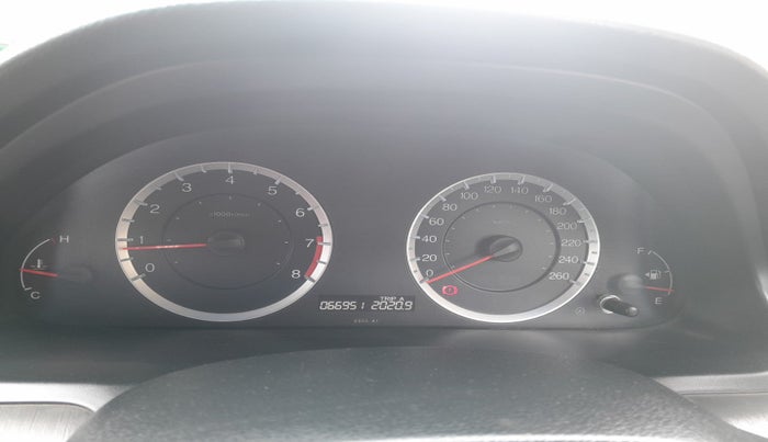 2010 Honda Accord 2.4L I-VTEC MT, Petrol, Manual, 66,951 km, interior