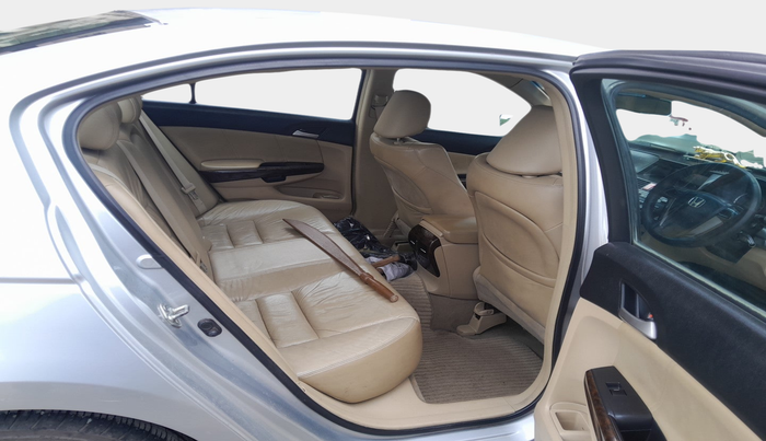 2010 Honda Accord 2.4L I-VTEC MT, Petrol, Manual, 66,951 km, interior