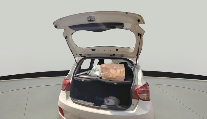 2016 Hyundai Grand i10 ASTA (O) AT 1.2 KAPPA VTVT, Petrol, Automatic, 94,200 km, exterior