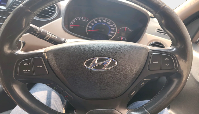 2016 Hyundai Grand i10 ASTA (O) AT 1.2 KAPPA VTVT, Petrol, Automatic, 94,200 km, interior
