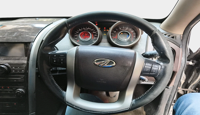 2012 Mahindra XUV500 W8, Diesel, Manual, 95,985 km, interior