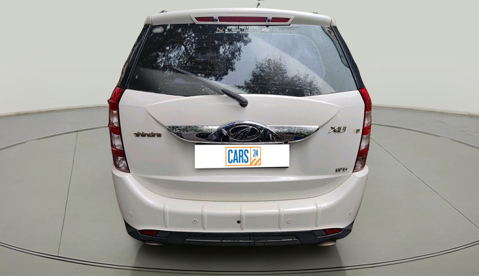 2016 Mahindra XUV500 W6, Diesel, Manual, 1,27,095 km, exterior