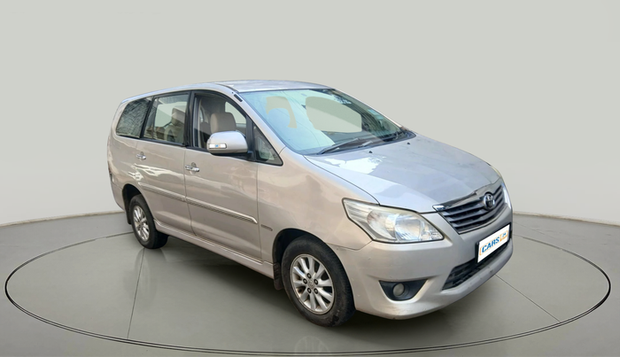 2013 Toyota Innova 2.5 VX 7 STR, Diesel, Manual, 96,252 km, exterior