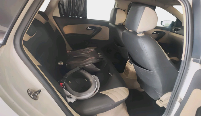 2018 Volkswagen Ameo HIGHLINE PLUS 1.5L AT 16 ALLOY, Diesel, Automatic, 1,17,367 km, interior