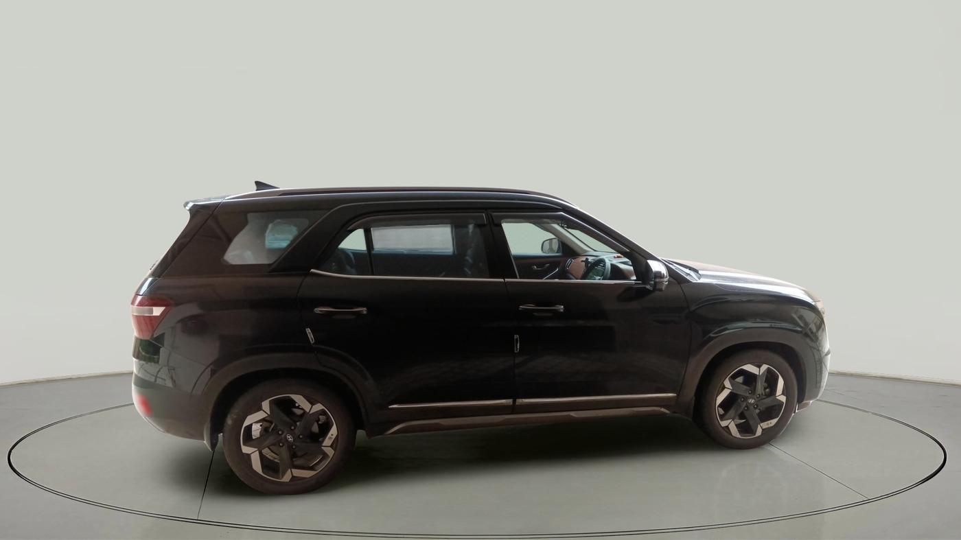 2023 Hyundai ALCAZAR PLATINUM 1.5 MT 7STR, Diesel, Manual, 36,063 km, exterior