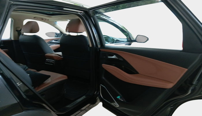 2023 MG HECTOR PLUS SAVVY PRO 1.5 TURBO CVT 6 STR, Petrol, Automatic, 24,970 km, interior