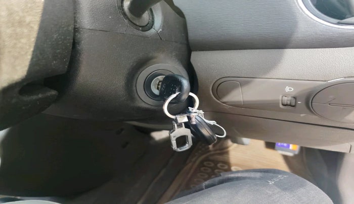 2012 Hyundai i10 MAGNA 1.1, Petrol, Manual, 1,43,092 km, interior