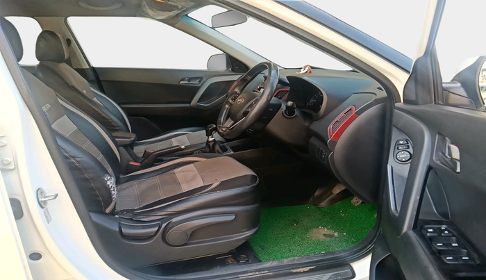 2016 Hyundai Creta SX PLUS  ANNIVERSARY EDITION 1.6 PETROL, Petrol, Manual, 1,76,590 km, interior