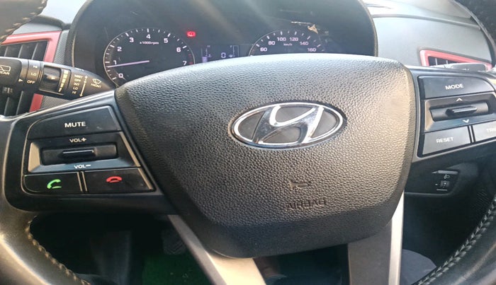 2016 Hyundai Creta SX PLUS  ANNIVERSARY EDITION 1.6 PETROL, Petrol, Manual, 1,76,590 km, interior