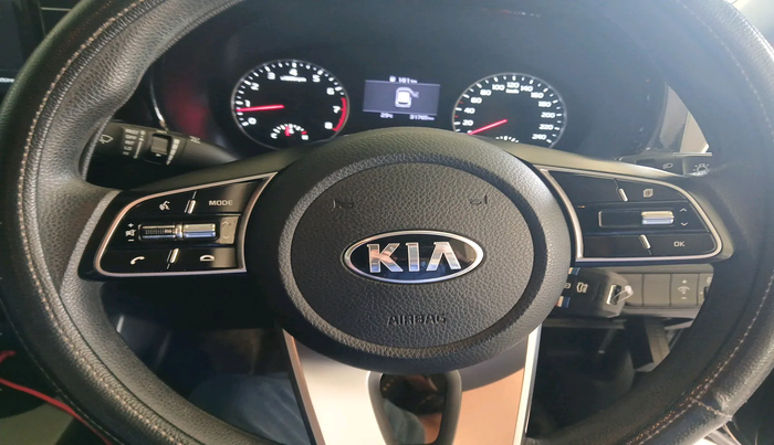 2020 KIA SELTOS HTK 1.5 PETROL, Petrol, Manual, 31,765 km, interior