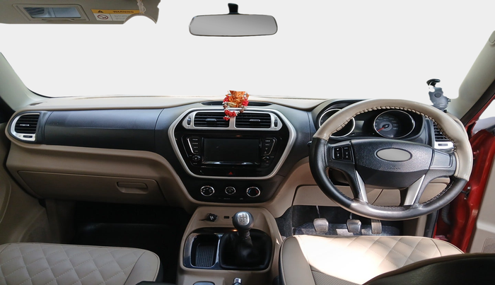 2018 Mahindra TUV300 T10 DUAL TONE, Diesel, Manual, 78,150 km, interior