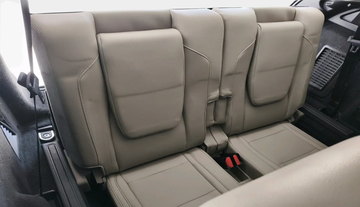 2019 Landrover DISCOVERY SPORT S, Diesel, Automatic, 1,23,221 km, interior