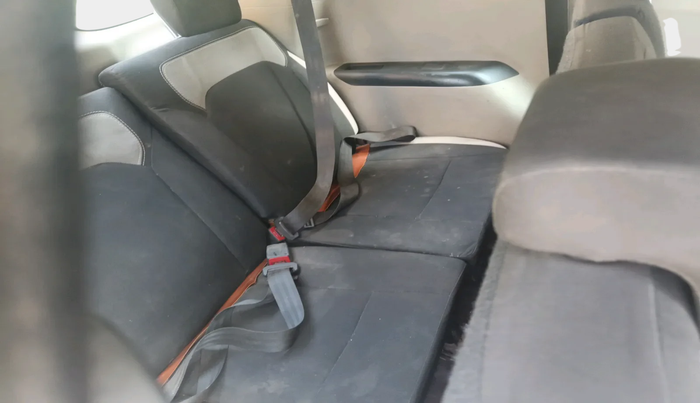 2019 Renault TRIBER RXL MT, Petrol, Manual, 1,03,753 km, interior