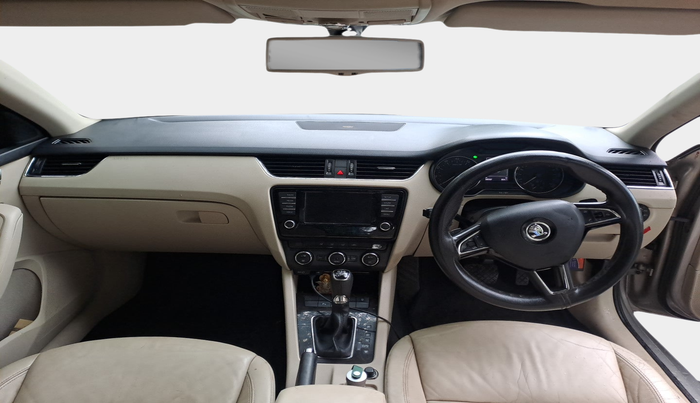 2016 Skoda Octavia STYLE PLUS AT 1.8 TSI, Petrol, Automatic, 58,597 km, interior