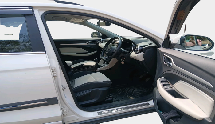 2022 MG ASTOR SUPER 1.5 MT, Petrol, Manual, 10,013 km, interior