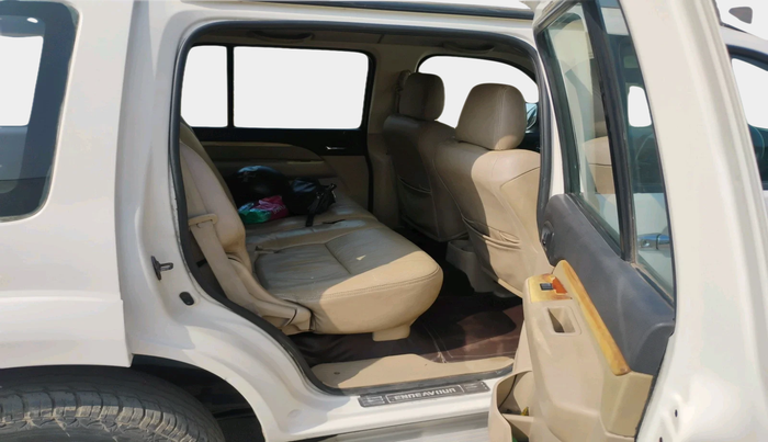 2012 Ford Endeavour 3.0L 4X4 AT, Diesel, Automatic, 1,08,873 km, interior