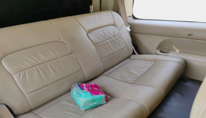 2012 Ford Endeavour 3.0L 4X4 AT, Diesel, Automatic, 1,08,873 km, interior