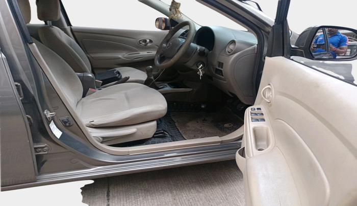 2013 Nissan Sunny XL, Petrol, Manual, 90,990 km, interior