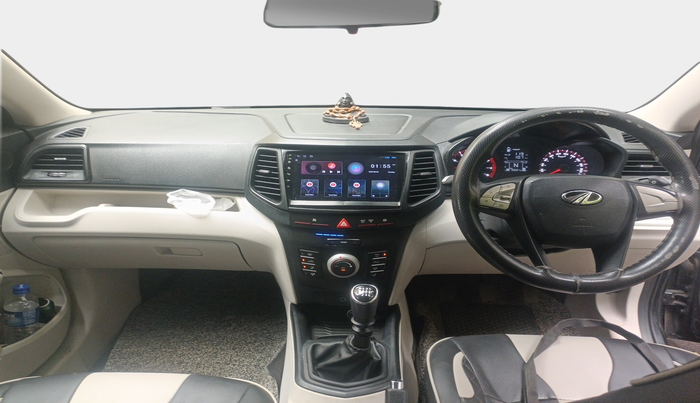 2021 Mahindra XUV300 W6 1.2 PETROL, Petrol, Manual, 55,024 km, interior