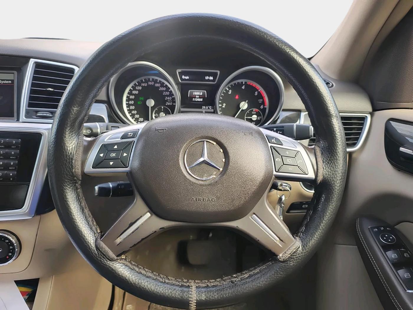 2012 Mercedes Benz Ml Class 250 CDI, Diesel, Automatic, 1,13,464 km, interior